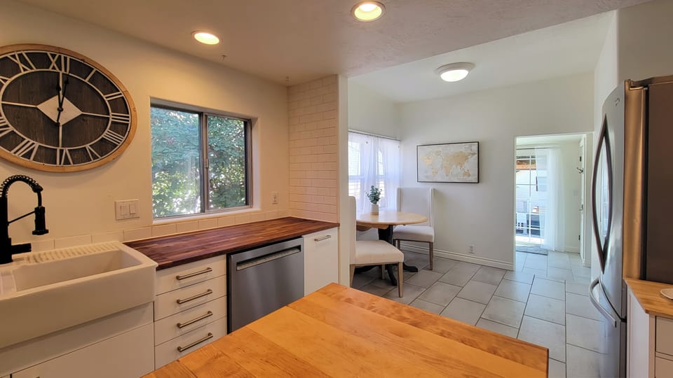 Electric kettle, toaster, highchair