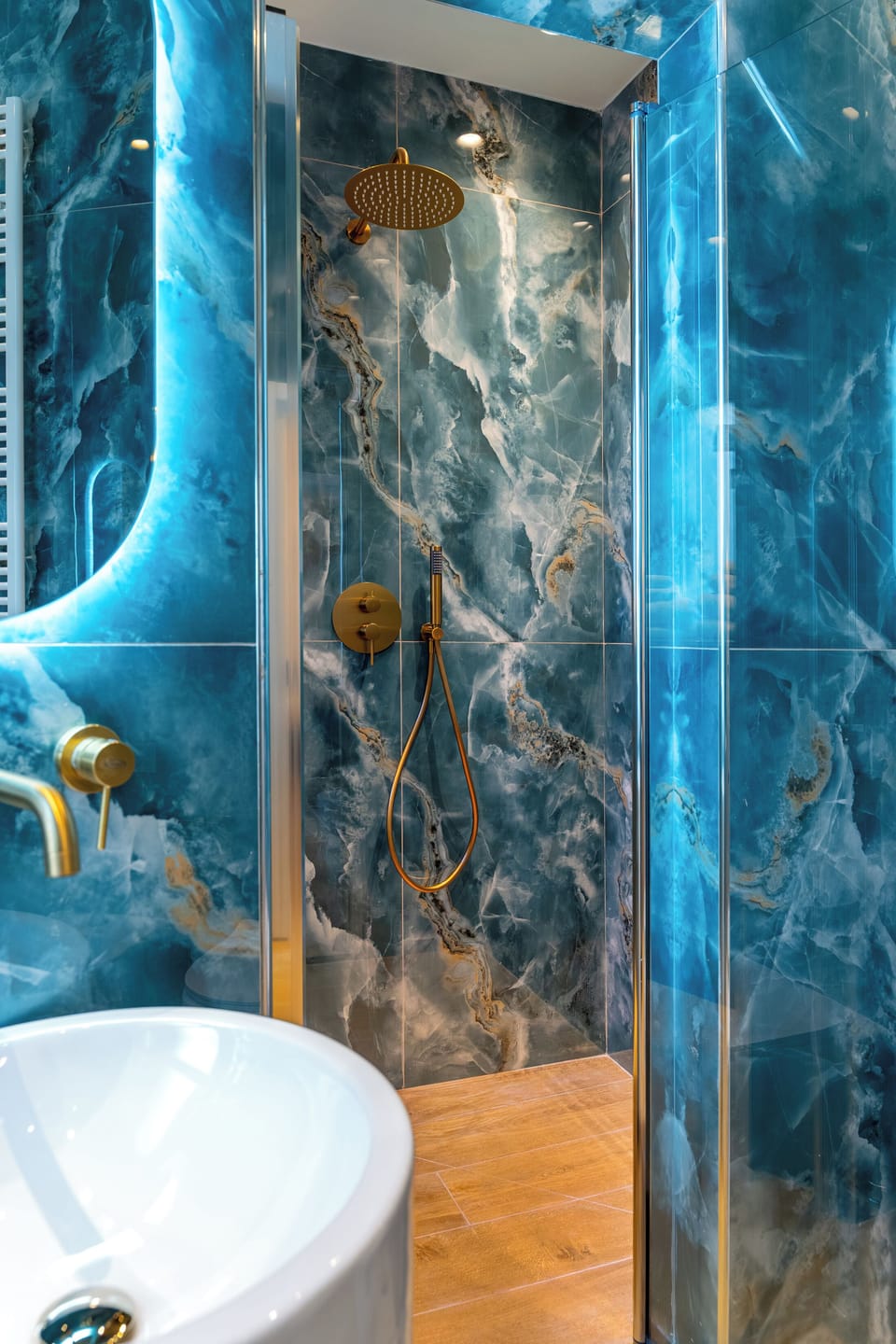 Comfort Quadruple Room | Bathroom | Shower, rainfall showerhead, hair dryer, bidet