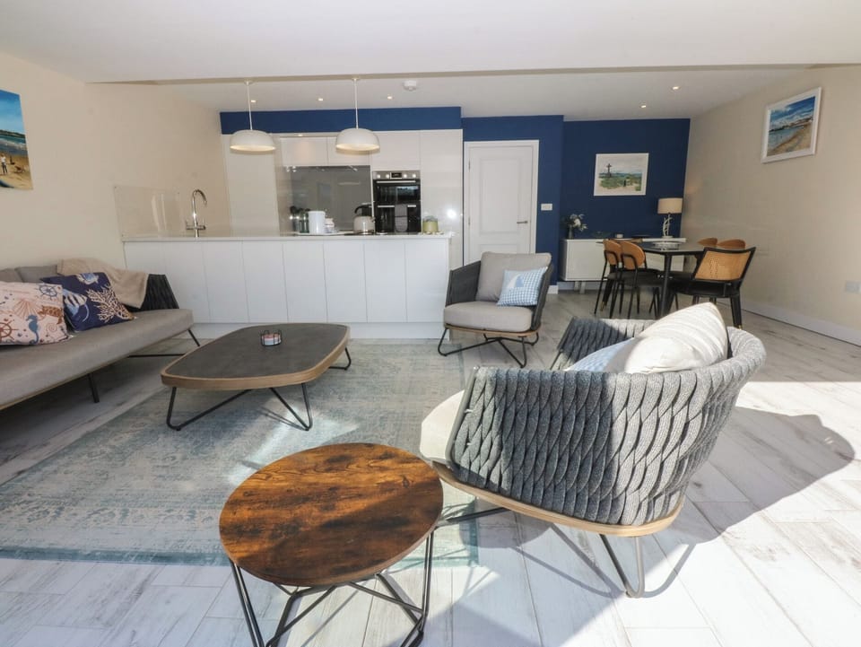 Cottage | Living area