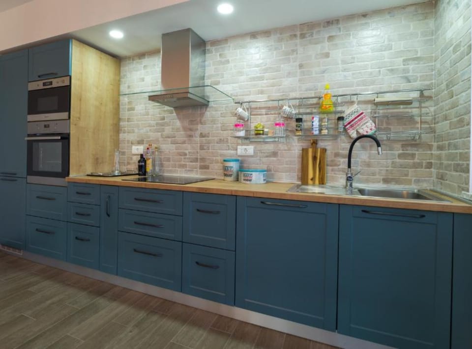 Apartment (Two Bedroom Apartment with Terrace) | Private kitchen | Fridge