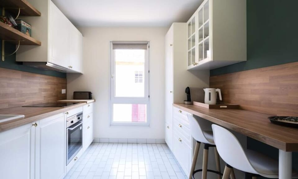 Apartment | Private kitchen | Highchair, cookware/dishes/utensils