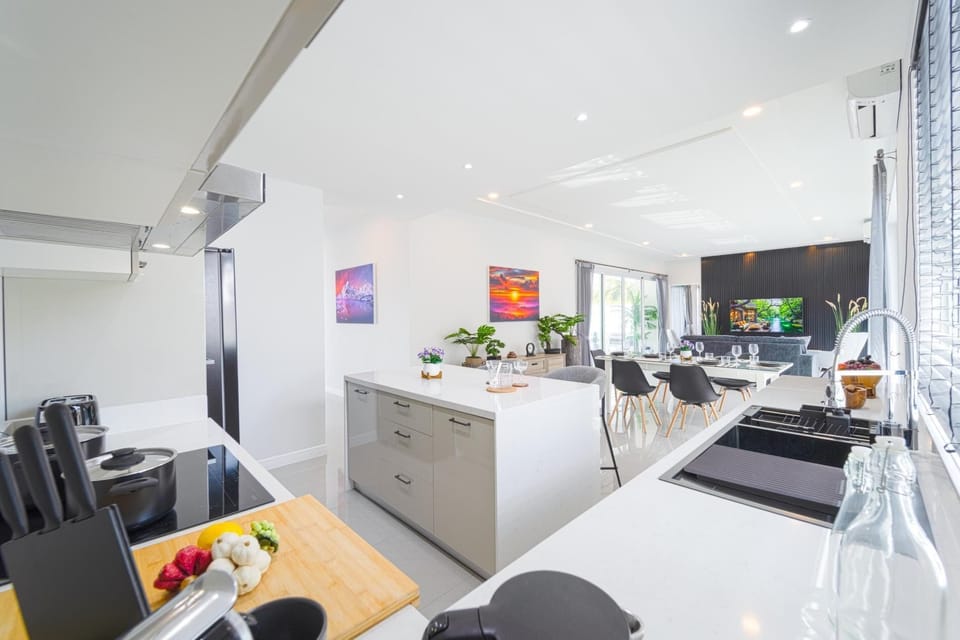 Villa, 3 Bedrooms, Private Pool, Pool View | Private kitchen