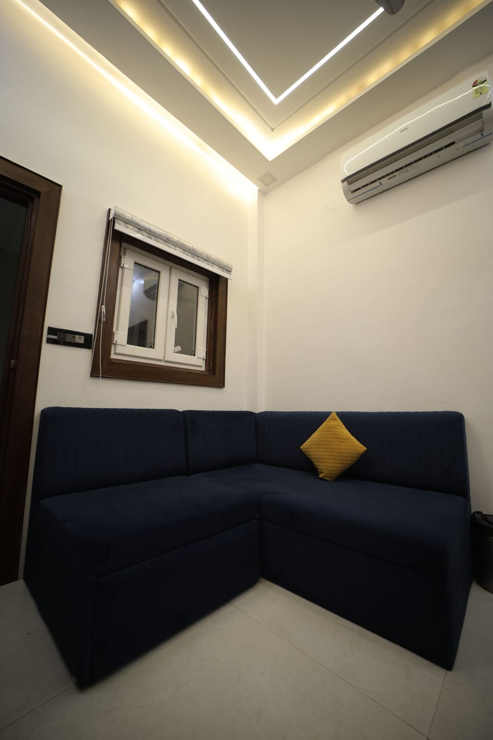 Deluxe Double Room | Minibar, desk, laptop workspace, blackout drapes