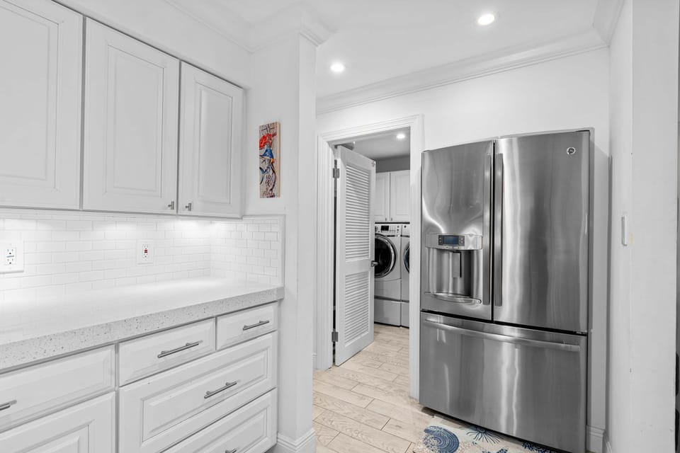 House, Accessible | Desk, high-speed internet