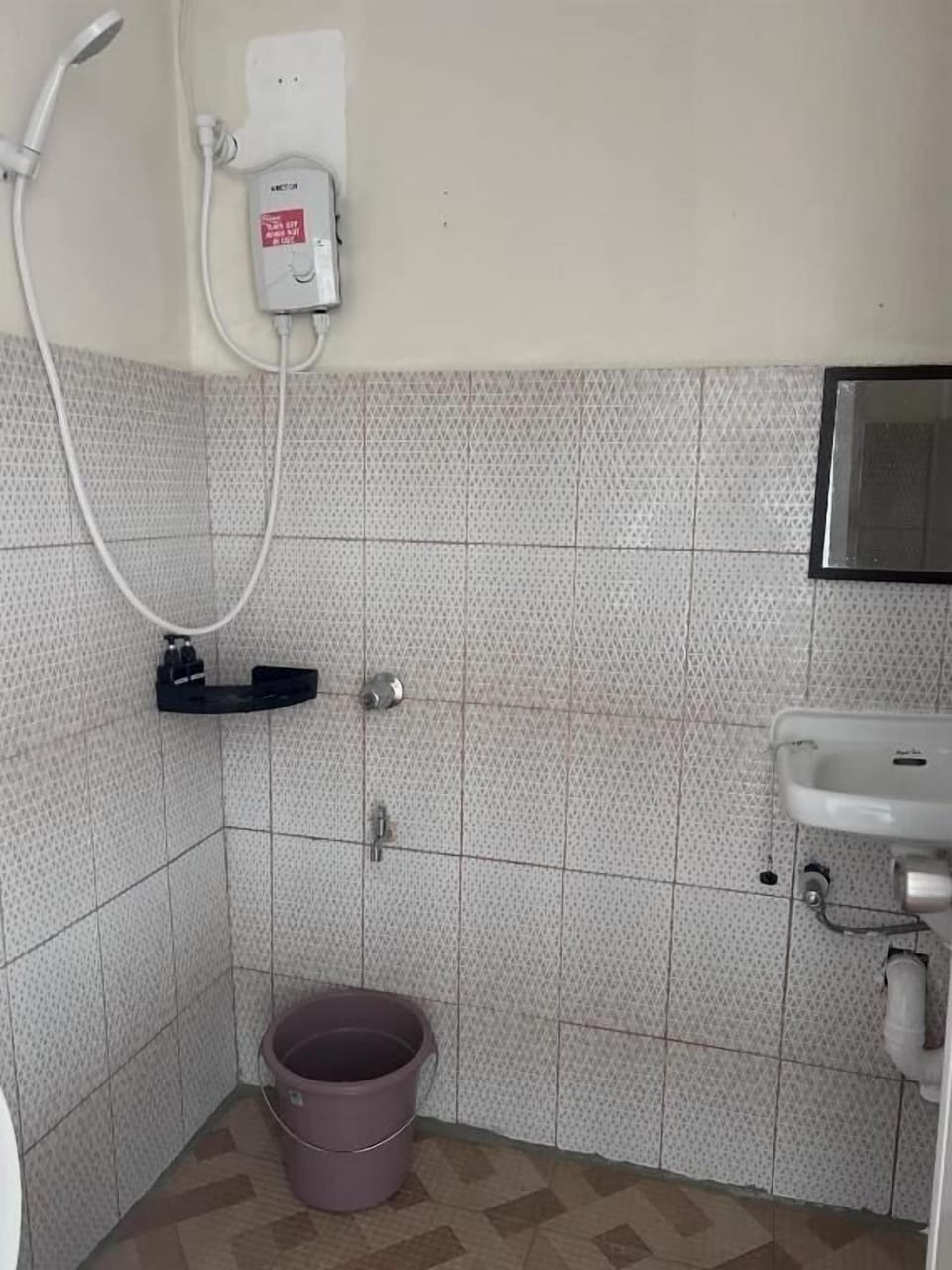 Free toiletries, bidet, towels, soap