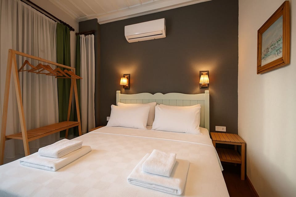 Deluxe Room | Free WiFi, bed sheets