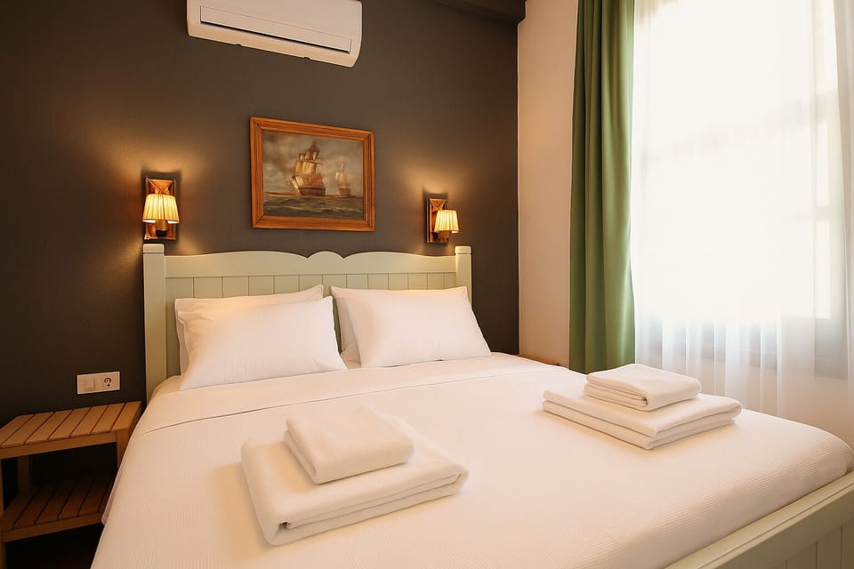 Deluxe Room | Free WiFi, bed sheets
