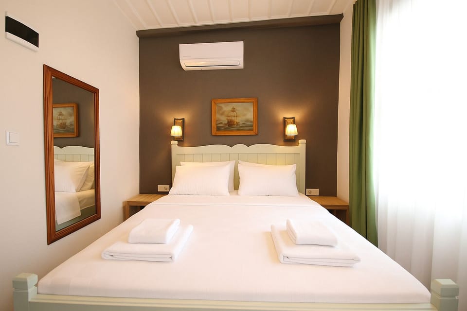 Deluxe Room | Free WiFi, bed sheets