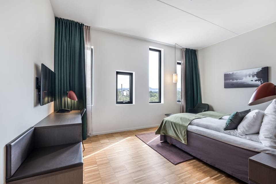 Deluxe Room, 2 Twin Beds, Non Smoking | Pillowtop beds, desk, iron/ironing board, cribs/infant beds