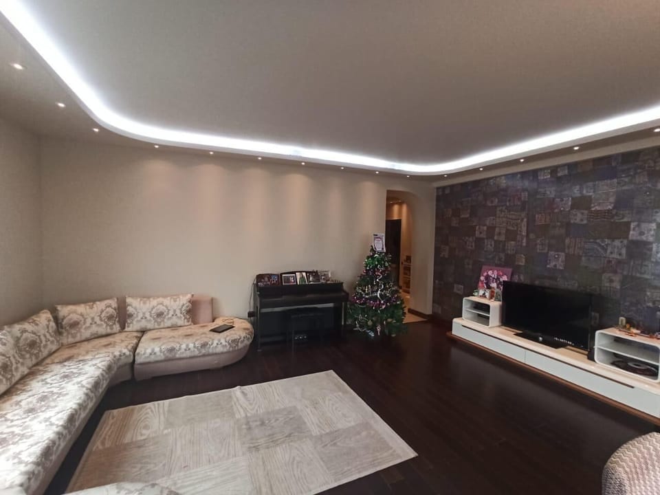 Apartment, City View | Living area