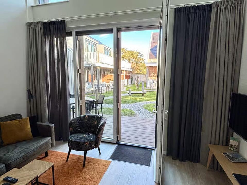 Apartment | Living room