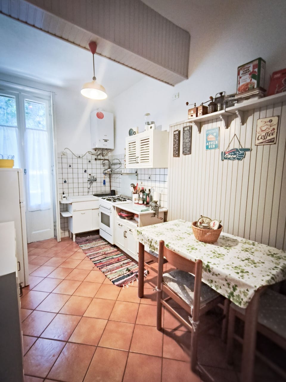 Apartment, Mountain View | Private kitchen | Fridge, oven, stovetop, cookware/dishes/utensils