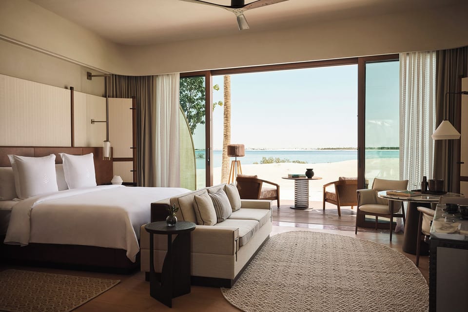 Room, 1 King Bed, Beachfront | Hypo-allergenic bedding available, down comforters, minibar