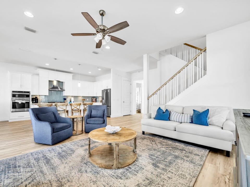 House, Multiple Beds (Salty Blue) | Living area