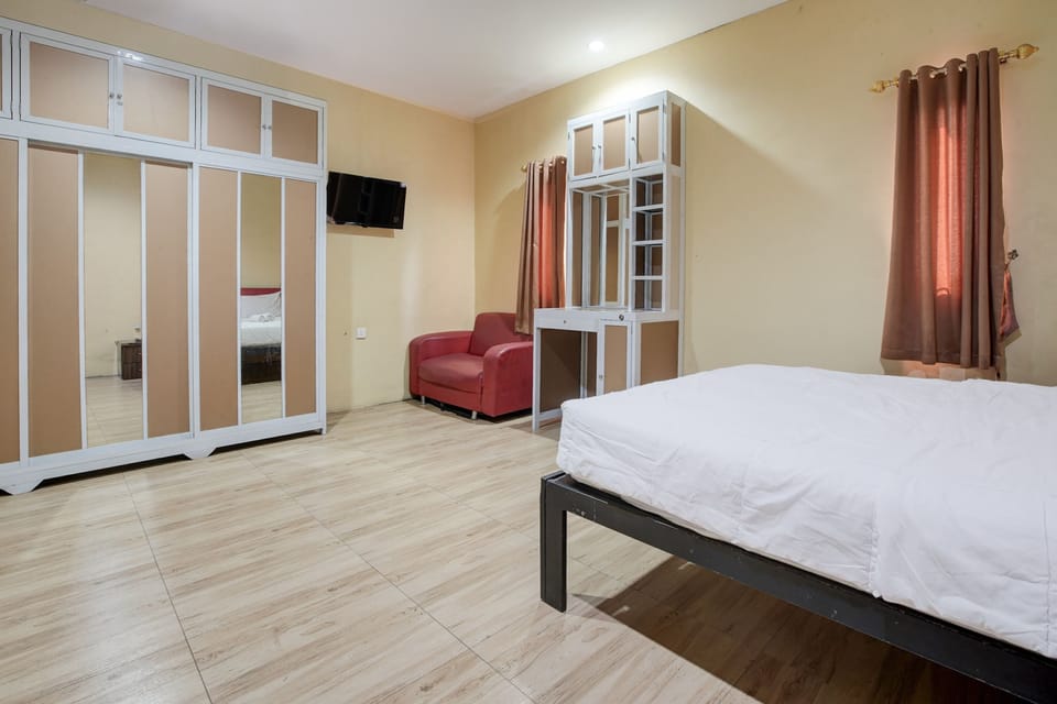 Deluxe Double Room | Premium bedding, WiFi (free), bed sheets