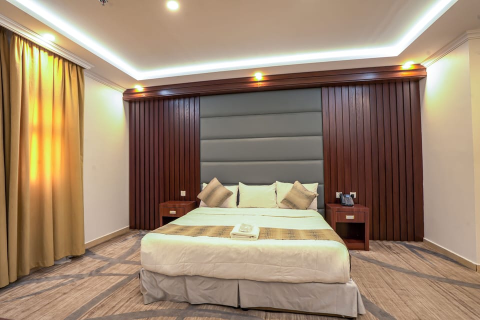Minibar (some free items), in-room safe, iron/ironing board (on request)