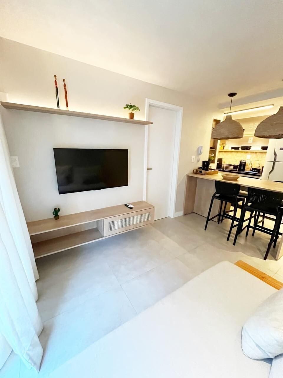 Apartment | Living area | TV