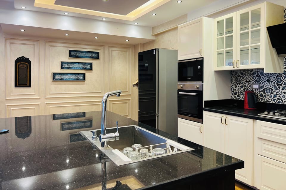 Duplex, Patio, Garden View | Microwave