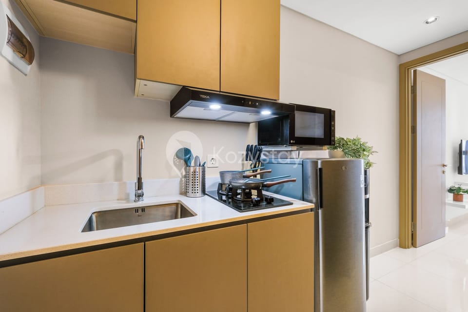 Apartment, 1 Bedroom, Ocean View | Private kitchen | Full-size fridge, microwave, stovetop, rice cooker
