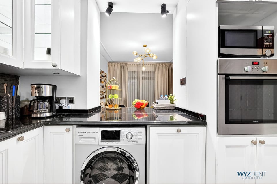 Standard Apartment, City View | Private kitchen | Full-size fridge, microwave, oven, stovetop