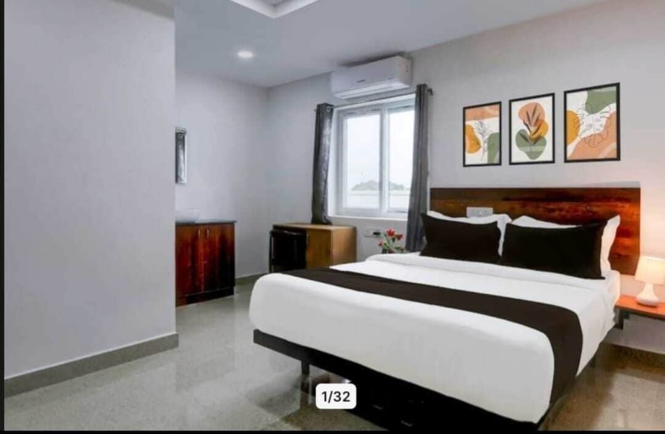 Superior Double Room | In-room safe, desk, laptop workspace, free WiFi