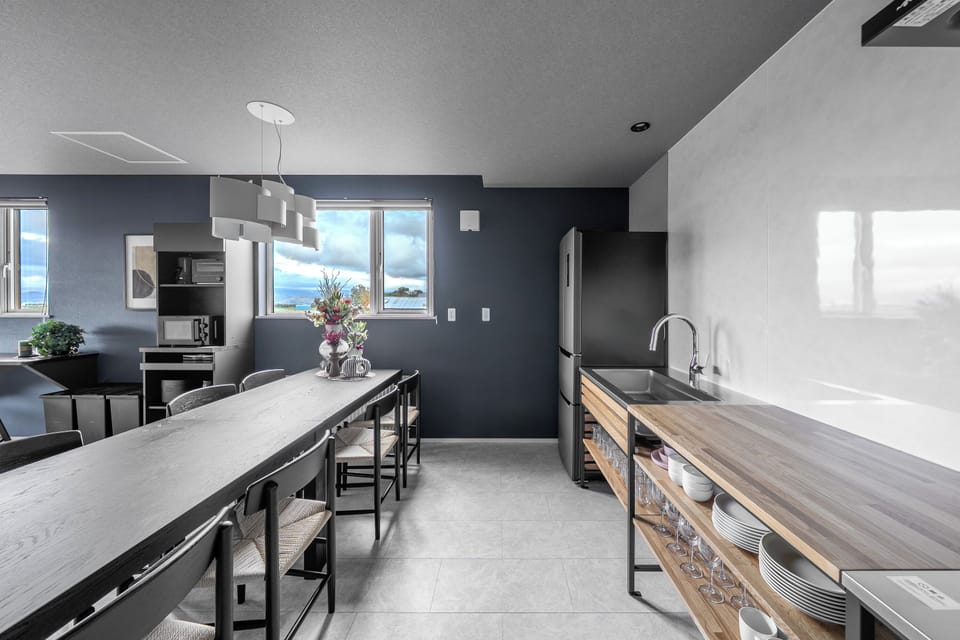 Fridge, microwave, stovetop, electric kettle