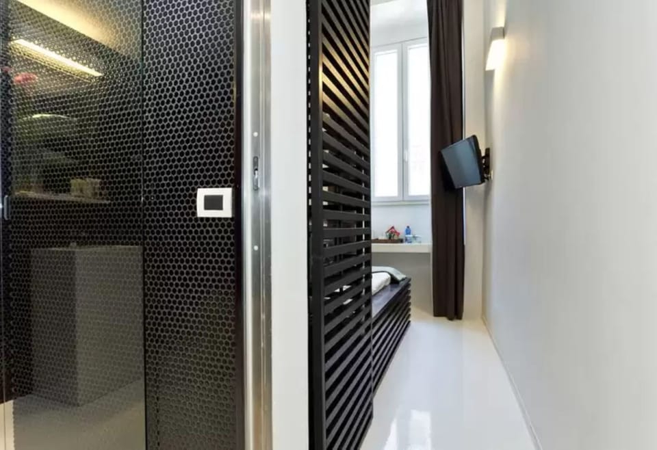 Basic Room, City View | In-room safe, iron/ironing board, free WiFi