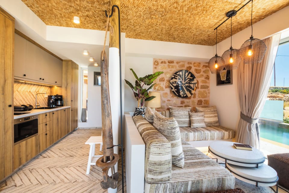 Villa, Sea View | Living room | 32-inch Smart TV with satellite channels, Netflix, streaming services