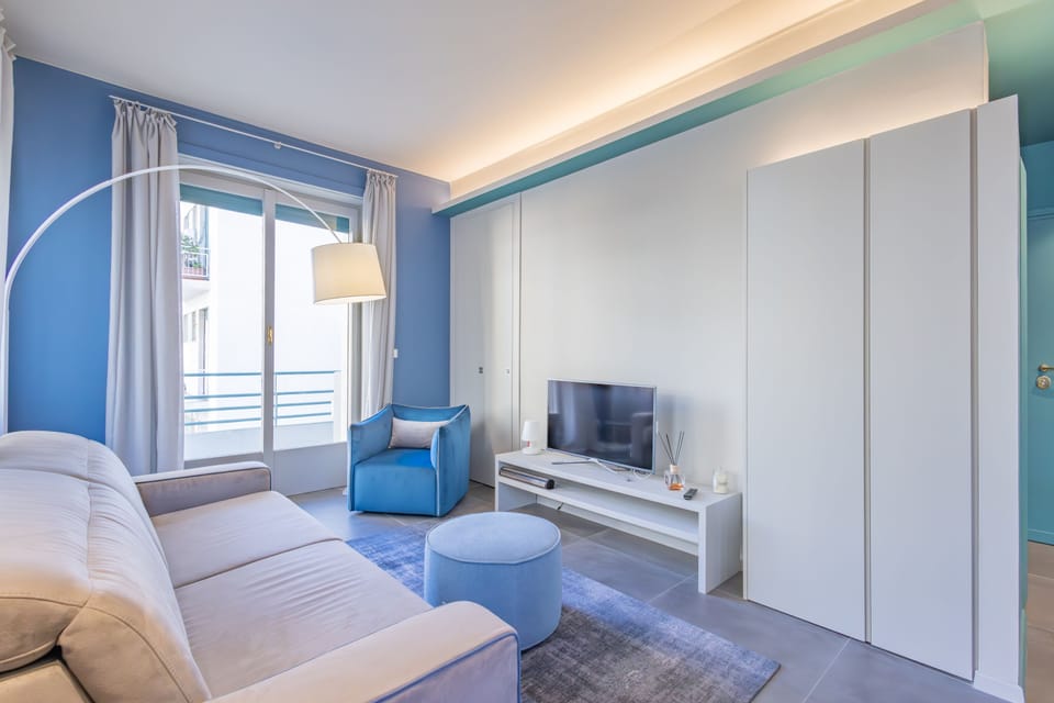 Apartment, 1 Queen Bed with Sofa bed, Balcony | Living area | 30-inch TV with satellite channels