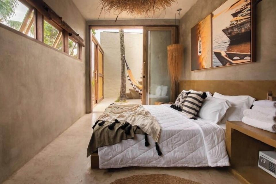 Deluxe Suite, Private Pool | In-room safe, iron/ironing board, free WiFi