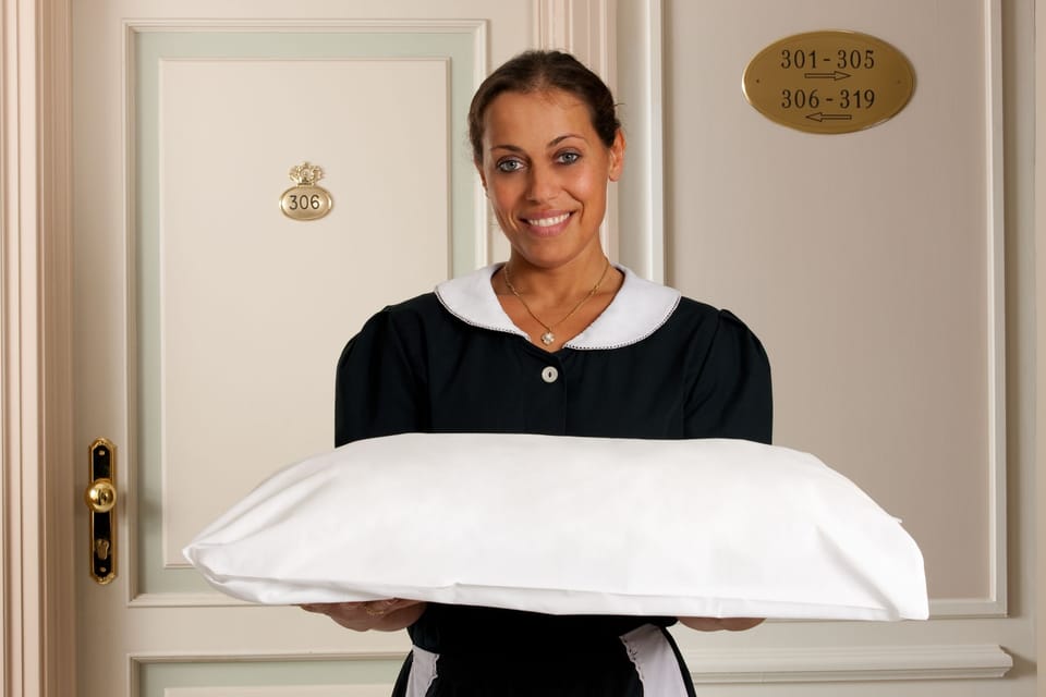 Hypo-allergenic bedding, minibar, in-room safe, soundproofing