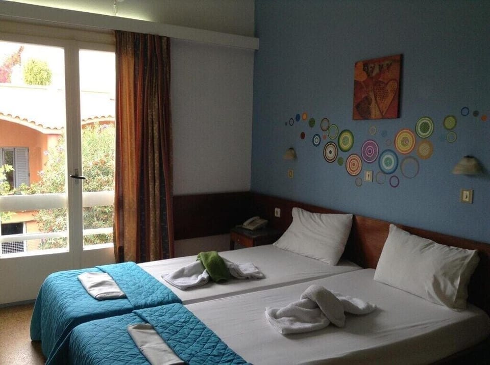 Double Room | Desk, free WiFi
