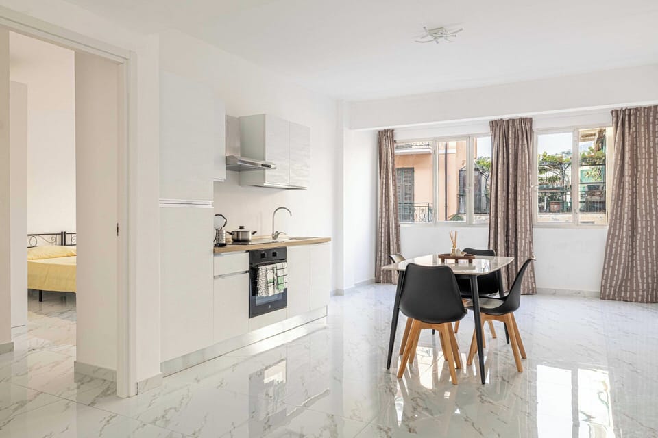 Apartment | Dining