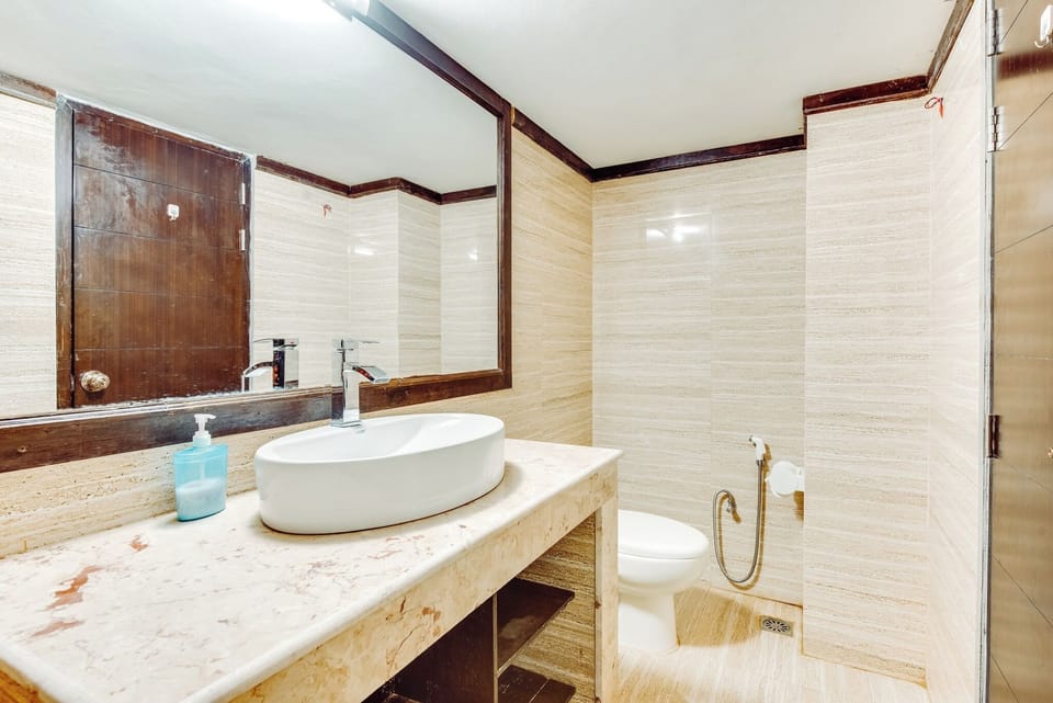 Economy Double Room, River View | Bathroom | Free toiletries, towels, soap, shampoo