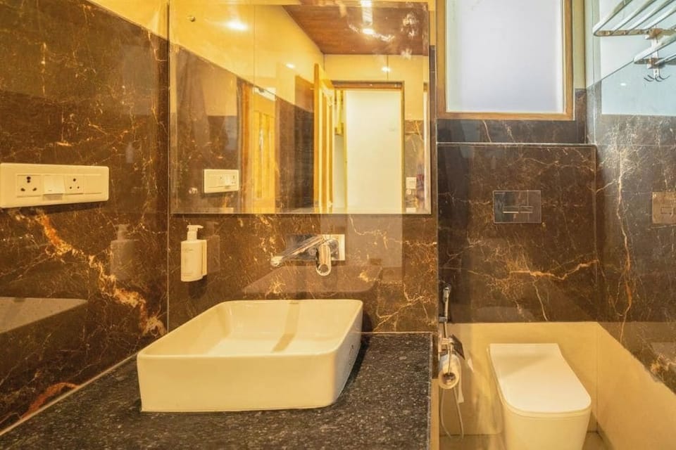 Bed in 6 Bed Female Dormitory with Balcony | Bathroom | Shower, bidet