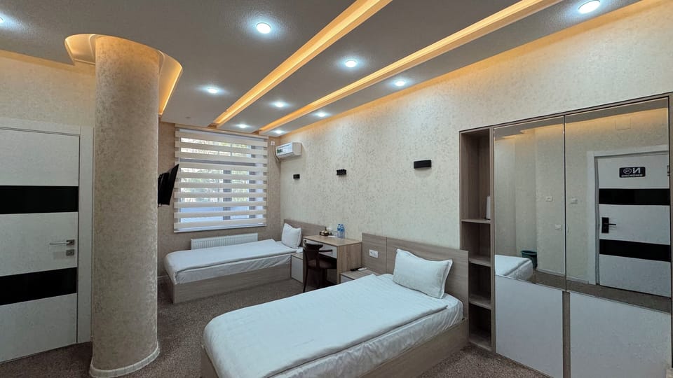 Standard Twin Room, City View | In-room safe, desk, WiFi (free)