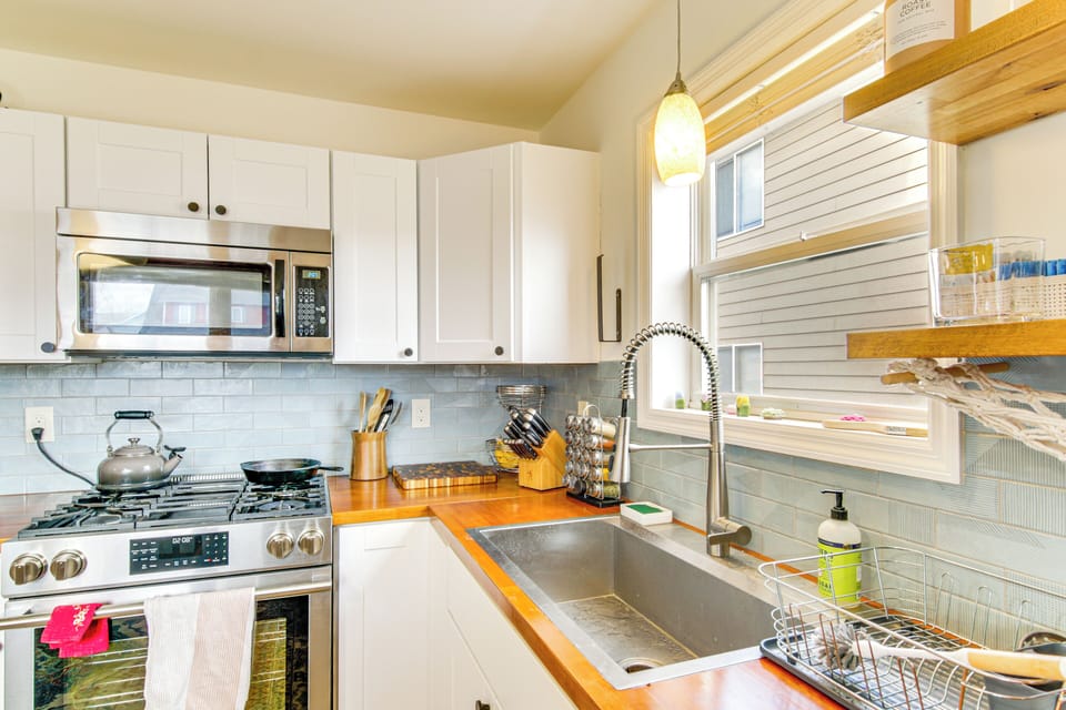 House (2 Bedrooms) | Interior