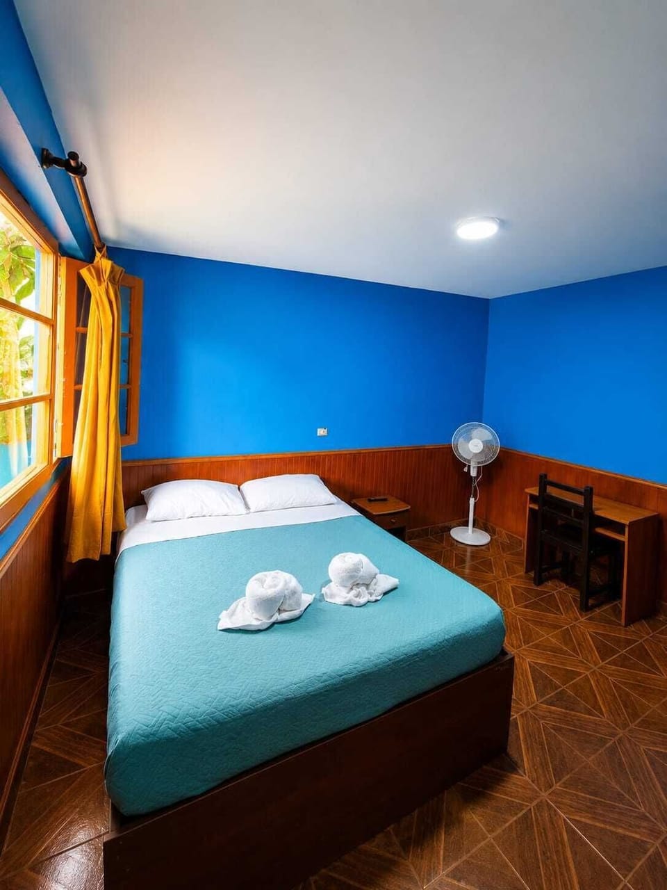 Deluxe Double Room, 1 Queen Bed | Desk, laptop workspace, free WiFi, bed sheets