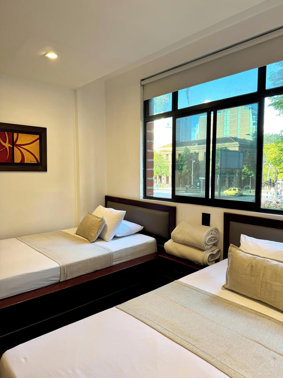 Business Room, Housekeeping, City View | In-room safe, individually decorated, individually furnished