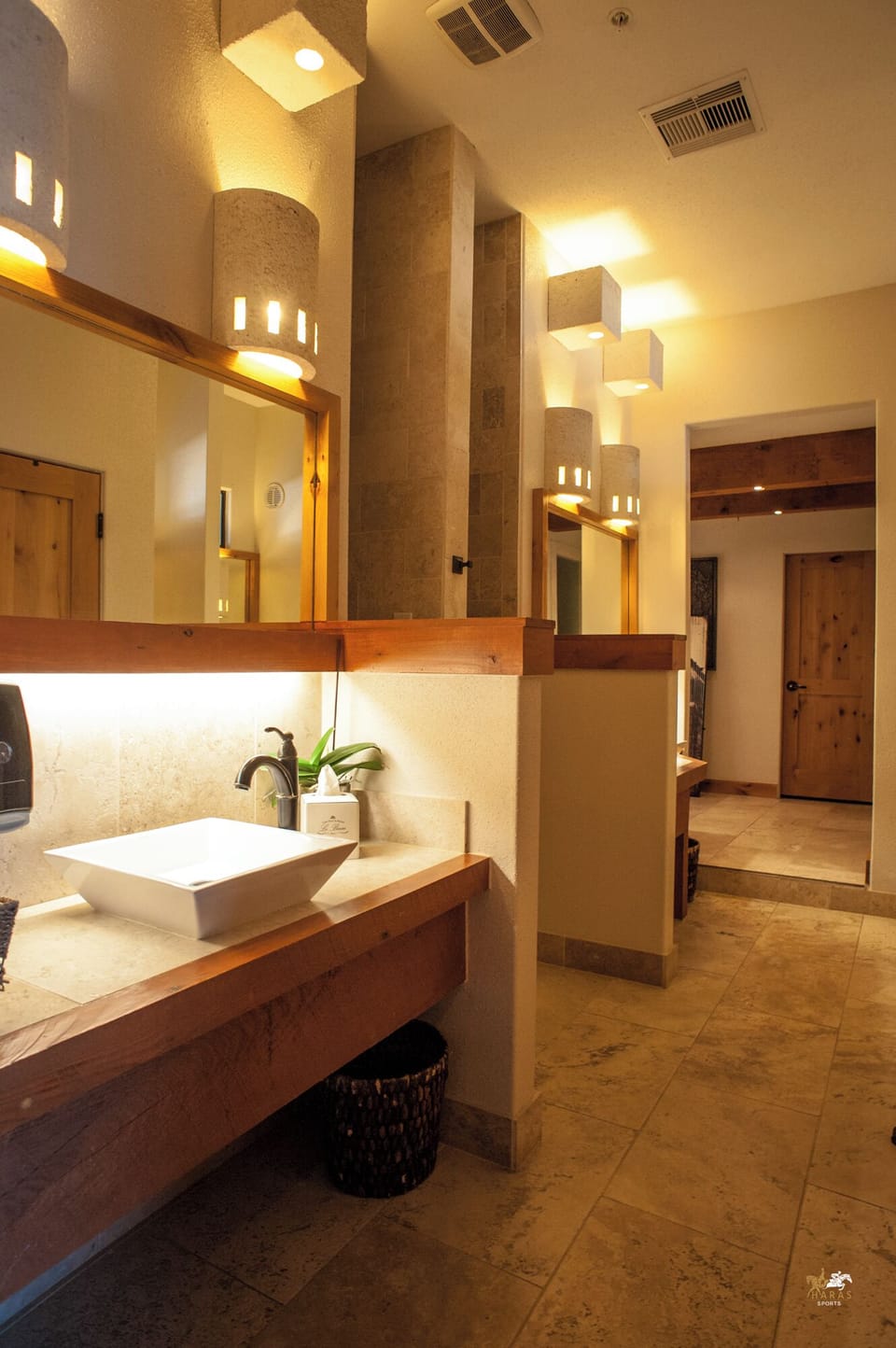 Towels, soap, shampoo, toilet paper