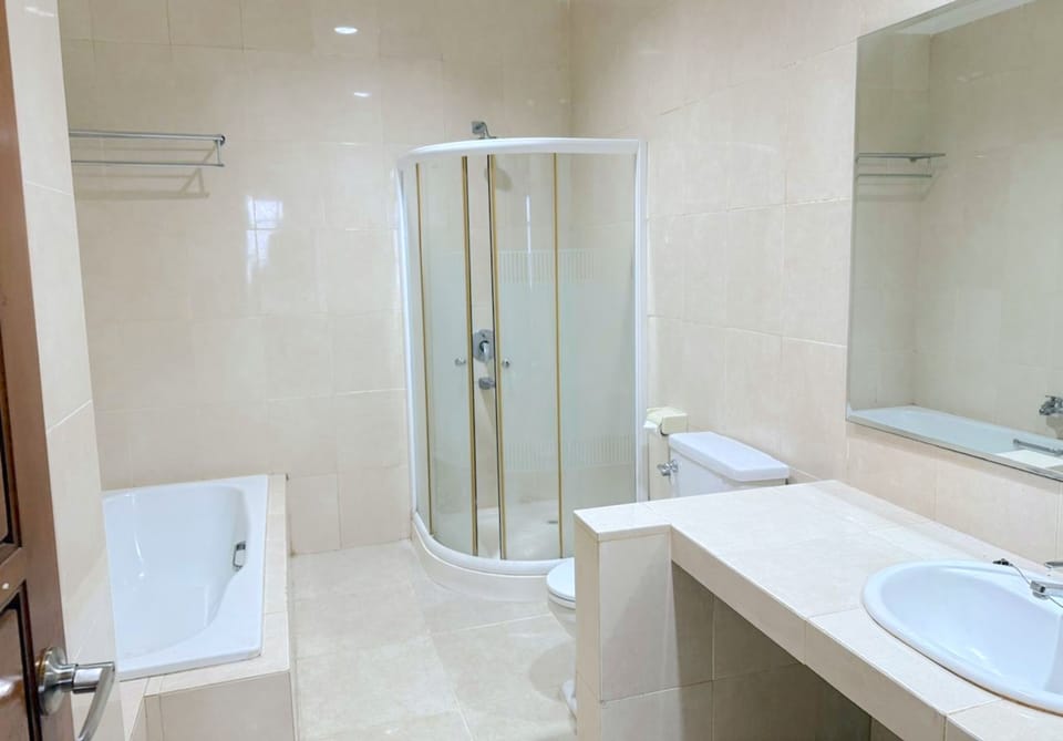 Family Room | Bathroom | Bidet