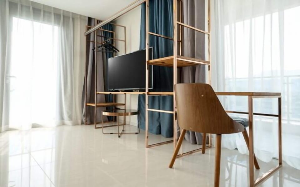 Balcony Suite Room | Free WiFi