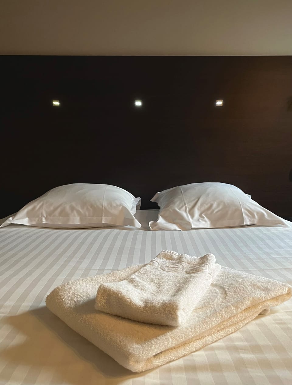 Individually decorated, desk, blackout drapes, soundproofing