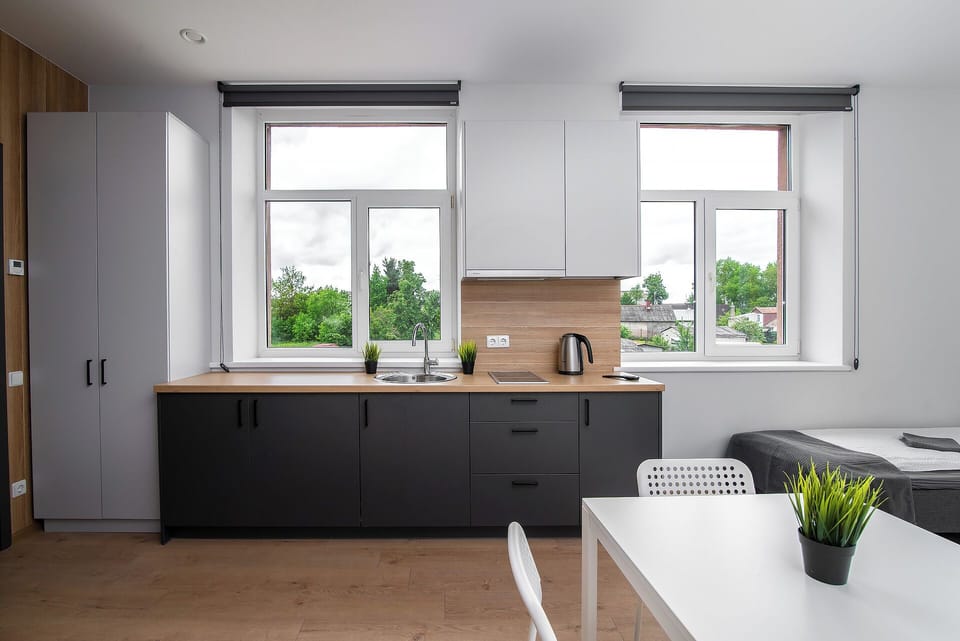 Basic Triple Room, City View | Desk, free WiFi