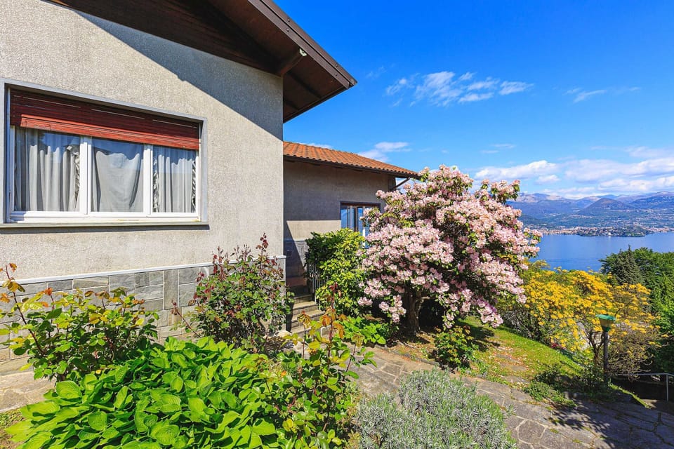 Villa, 3 Bedrooms, Terrace, Garden View | Property grounds