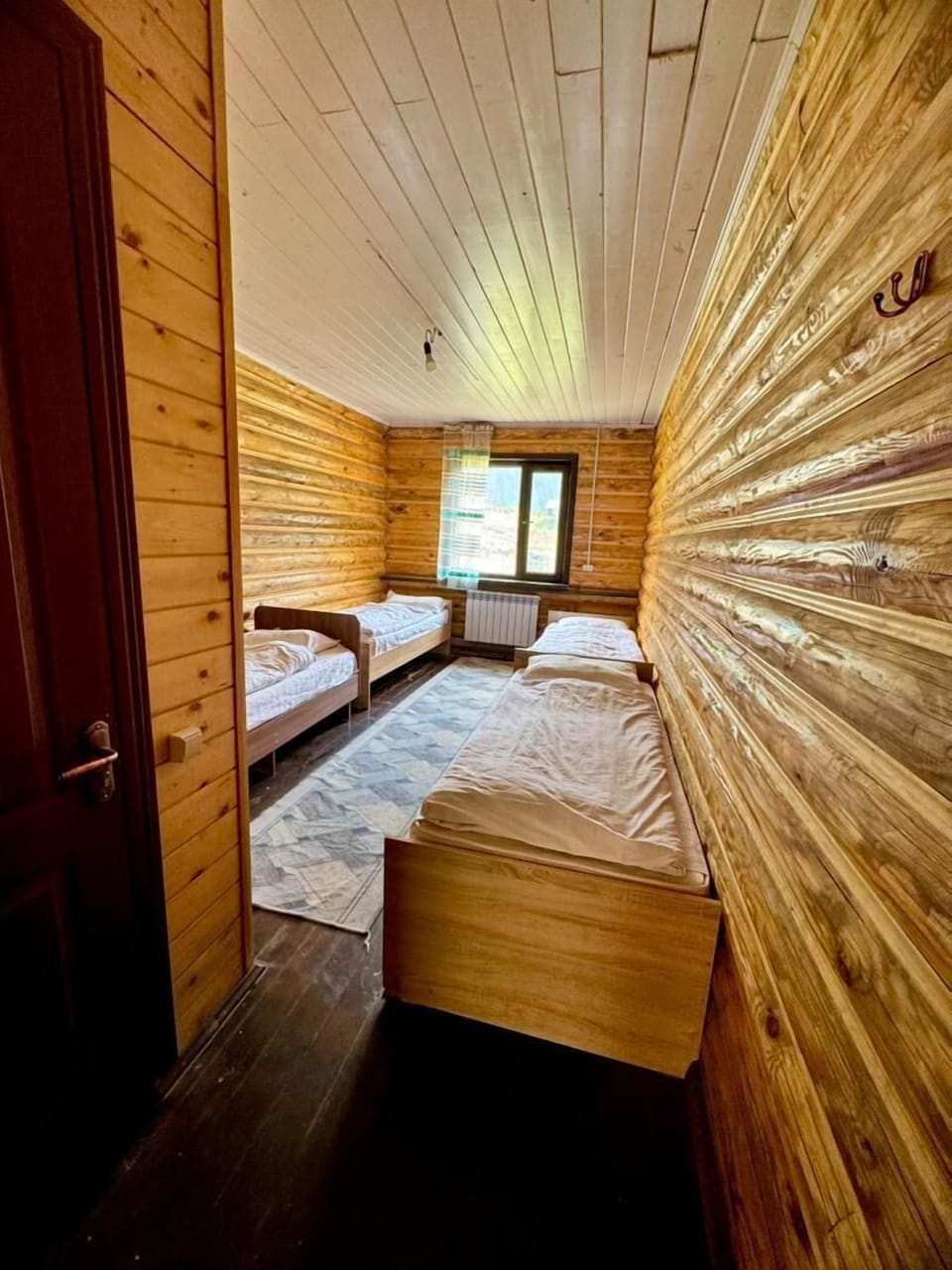 Premium Quadruple Room, Mountain View | Bed sheets