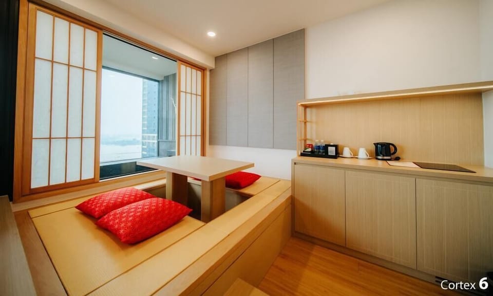 Family Room | In-Room Onsen Hot Spring | Living area | 32-inch flat-screen TV with cable channels
