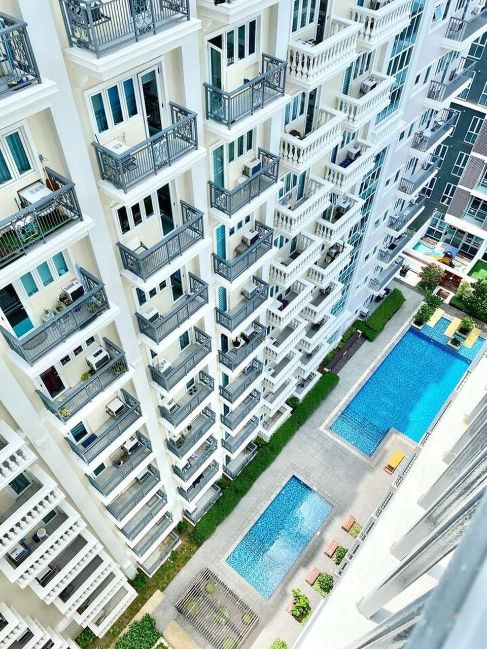 Condo, 1 Bedroom, Accessible, Smoking | Pool | Outdoor pool