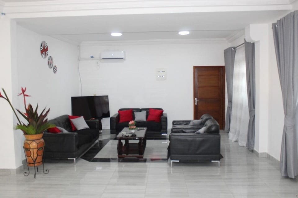 Studio | Living area