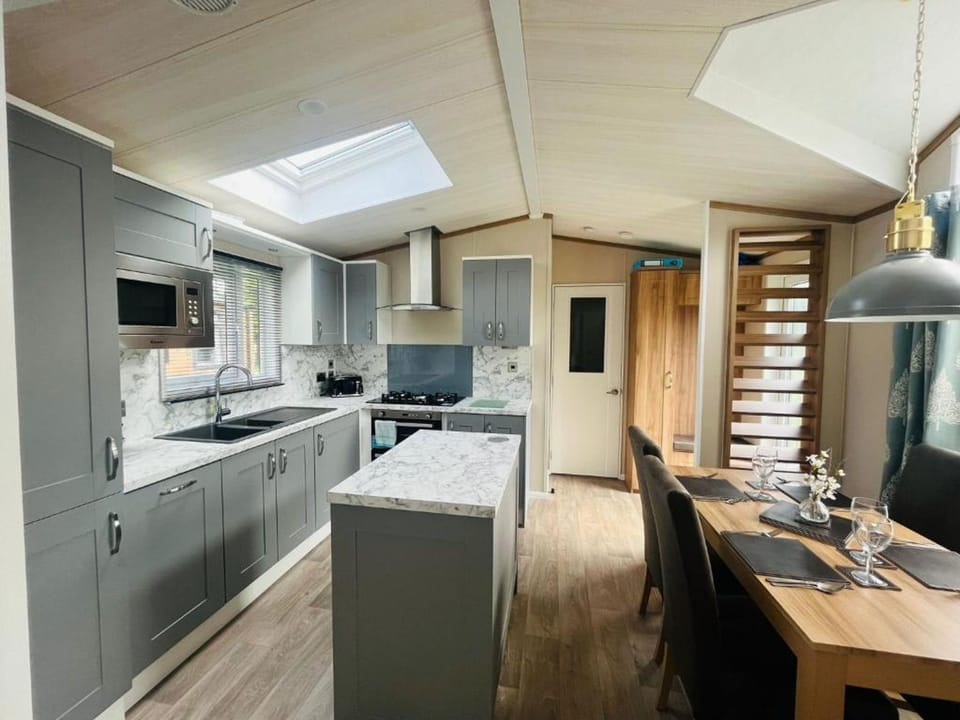 House | 2 bedrooms, Internet